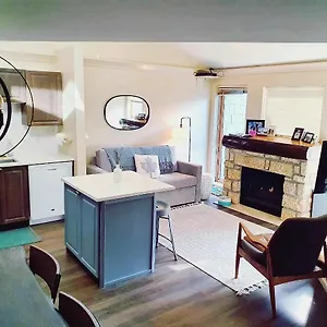 R & R Retreat Luxury Whistler