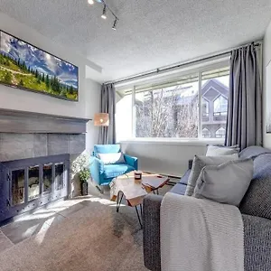1bd Unit In The Heart Of Village Whistler